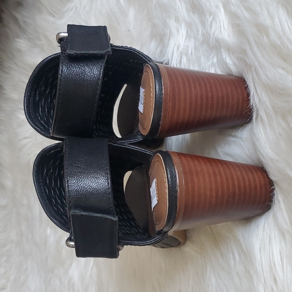 Steve Madden leather slingback heels - Picture 3 of 6